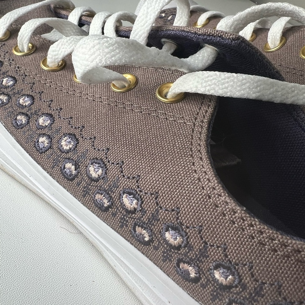 Converse Taupe and White Sneakers - Picture 9 of 9
